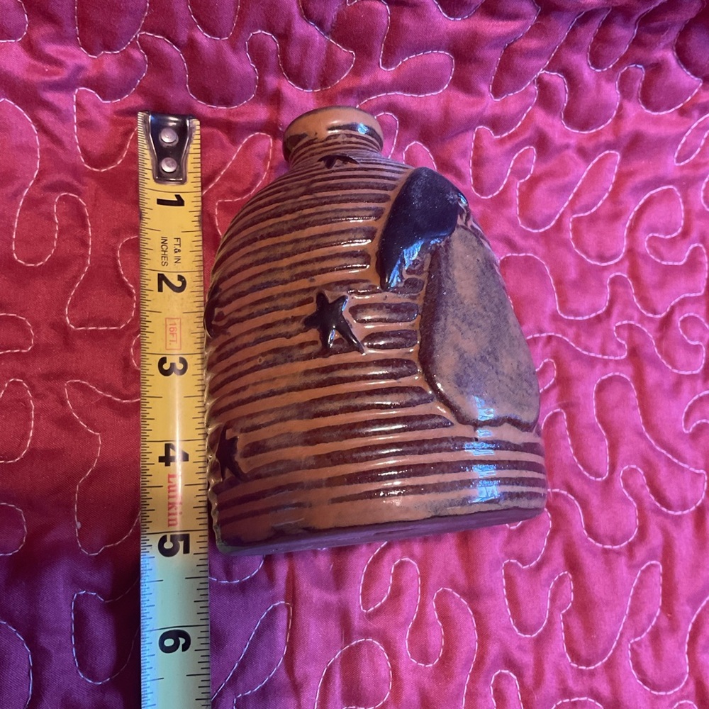 Rustic Brown Ribbed Ceramic Jug - Picture 3 of 3